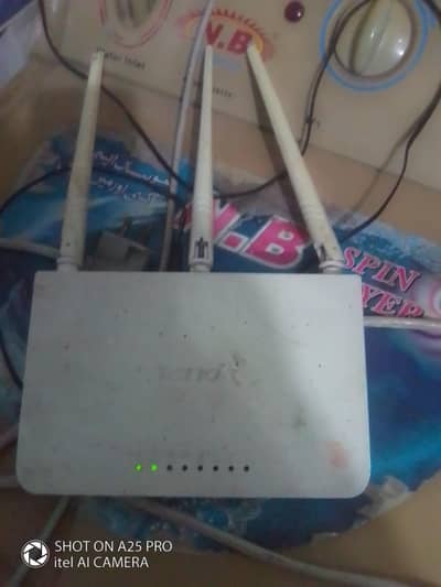 urgent for selling Tenda F3 Router 3antenaa 300mb adapter bi ha
