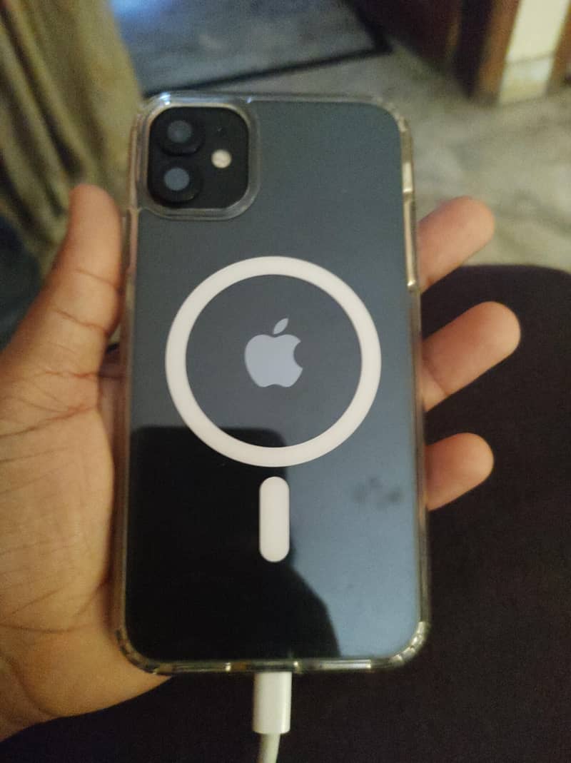 Apple iPhone 11 7