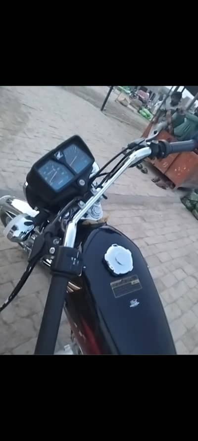 Honda 125. . . 2024