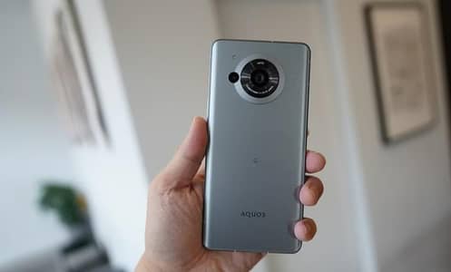 Sharp Aquos R7 PTA official No dot clean display