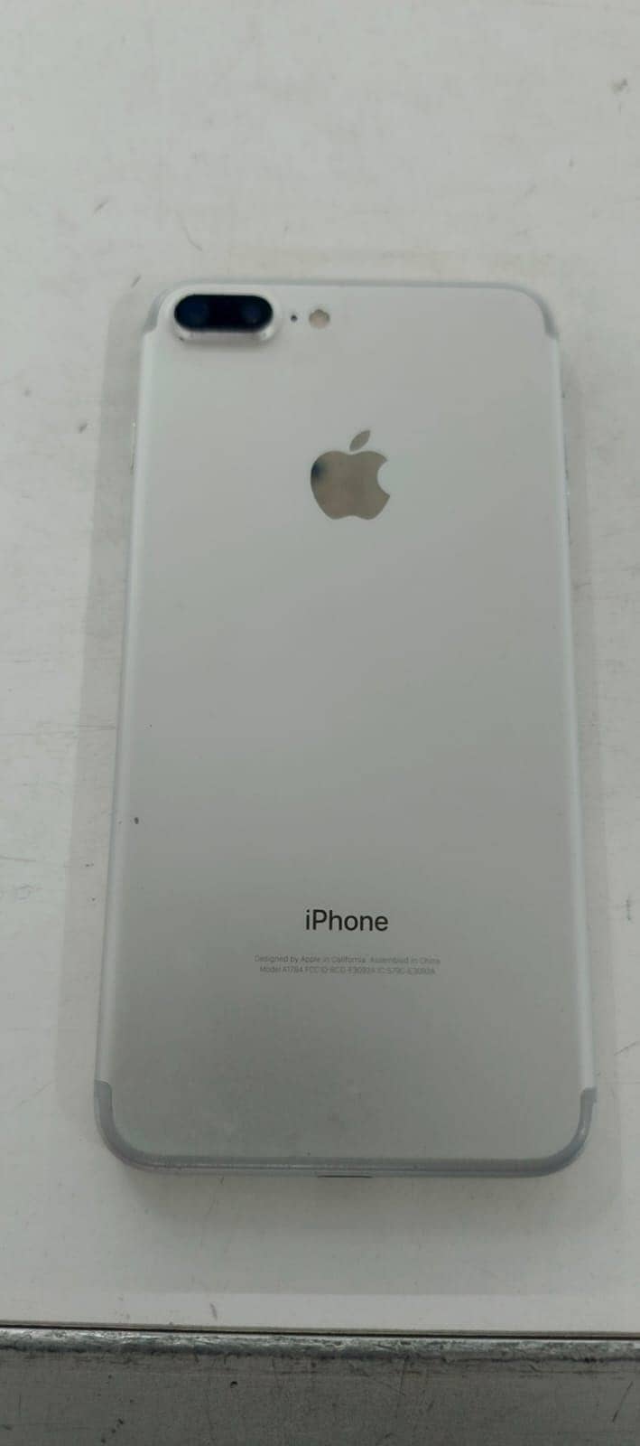 Apple iPhone 7 Plus 0