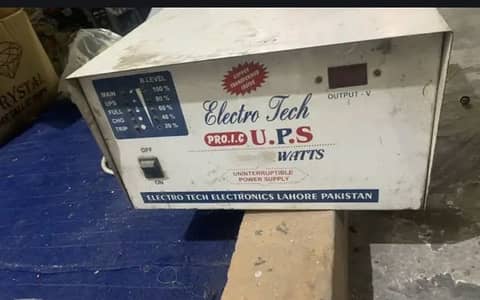 3500 Hundred volt ups for sale 36 watt 3 batteries wala 03004131768