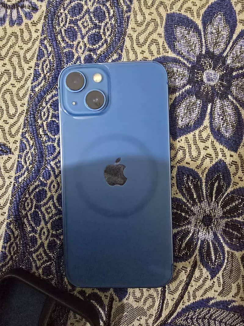 Apple iPhone 13 1