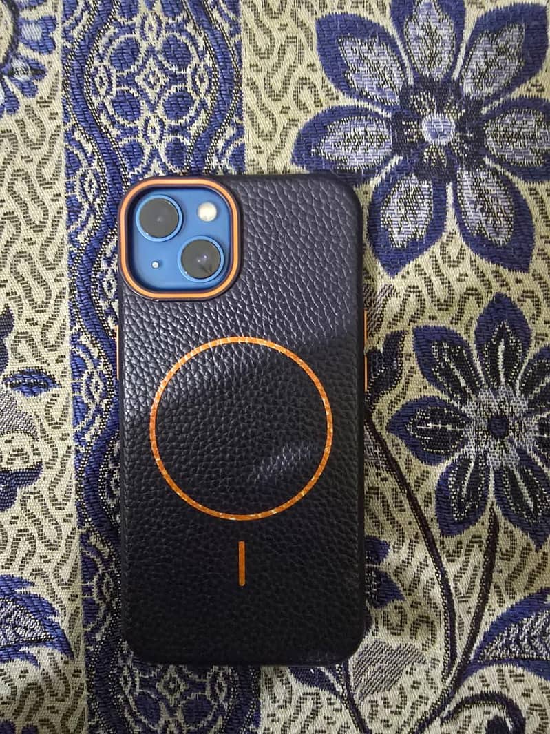 Apple iPhone 13 2