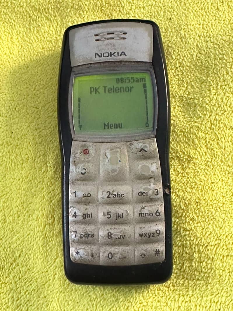 Nokia 1100 0