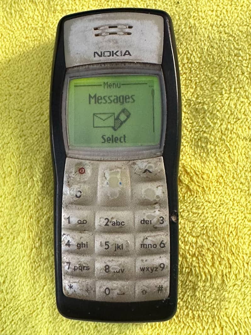 Nokia 1100 3
