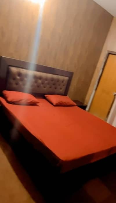 King Size Bed, Side Table & Dressing Table