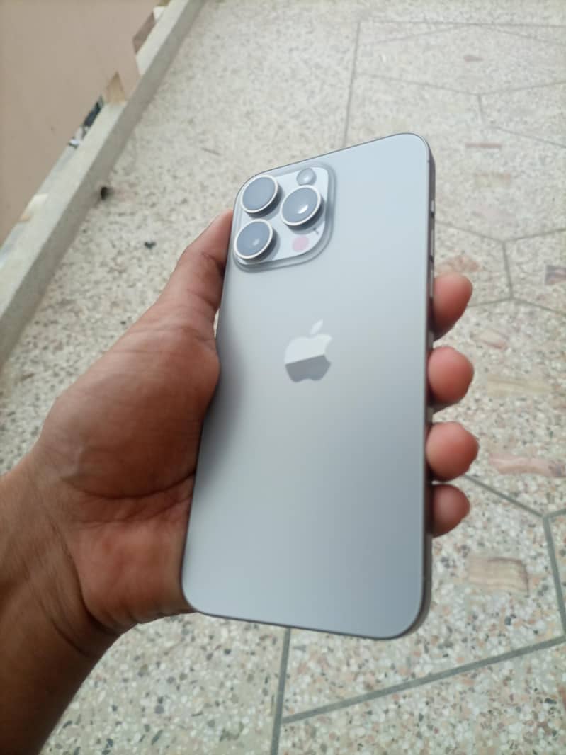 iphone 15 pro max 1