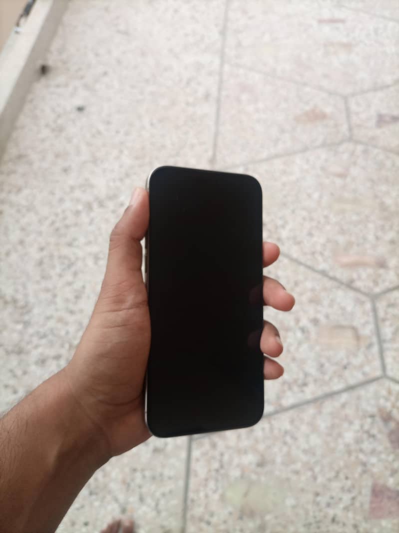 iphone 15 pro max 6