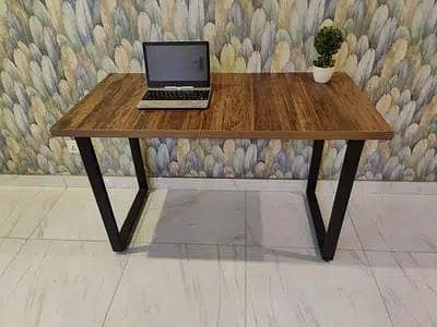 Executive Table Computer table