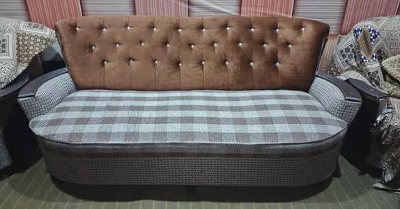 7 seater sofa in excellent condition