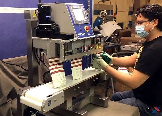 automatic Digital can sealer machine 6
