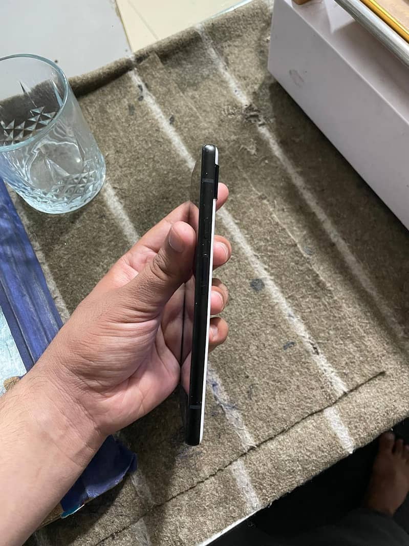 Google Pixel 6a 4