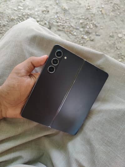 Samsung Mobile Z Fold 5