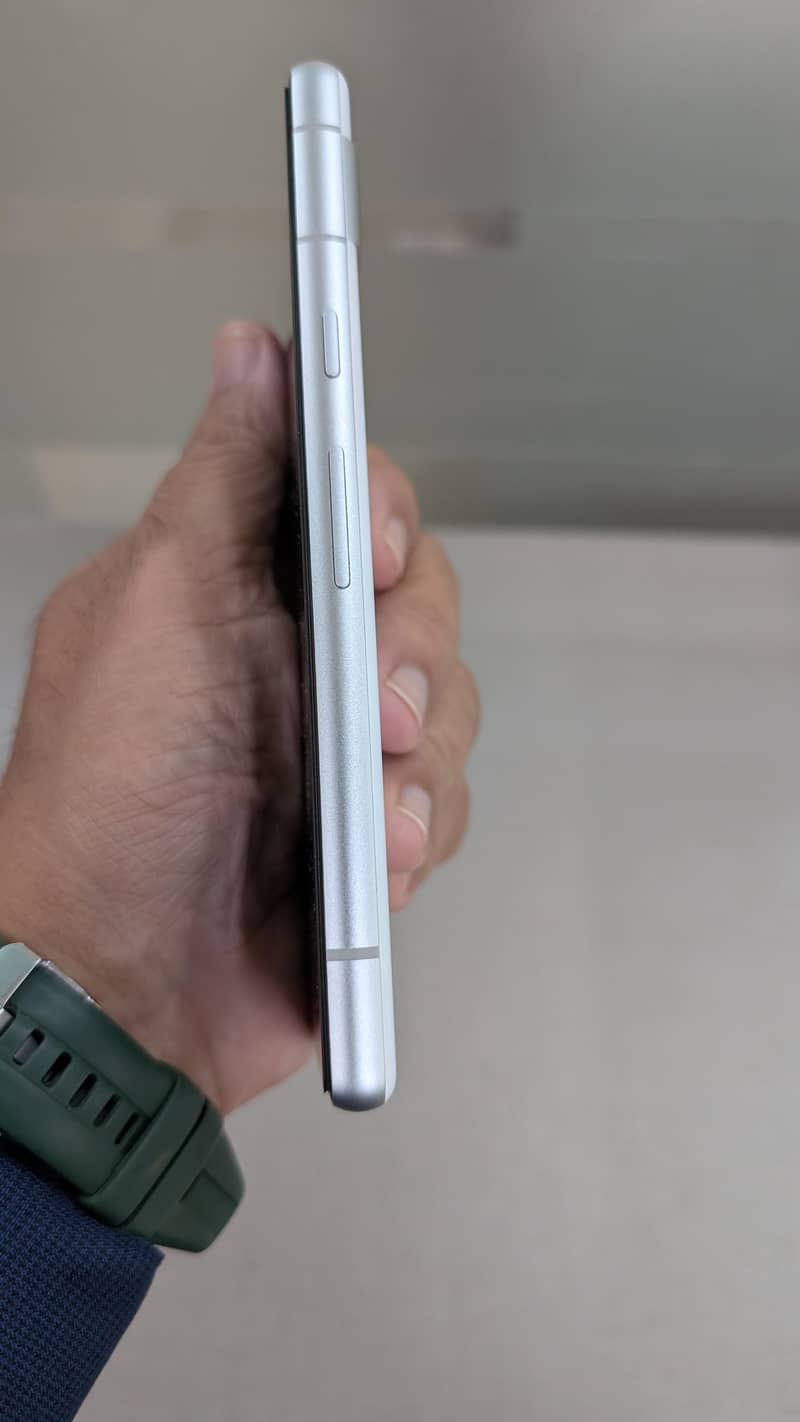Google Pixel 7a 3