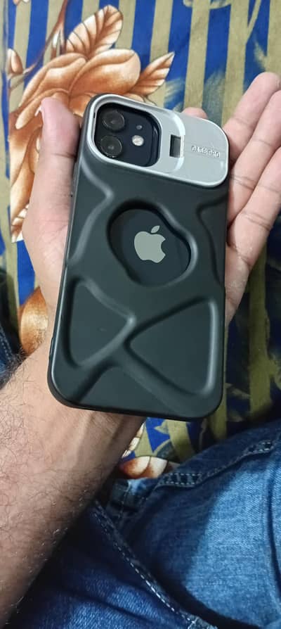 Apple iPhone 12
