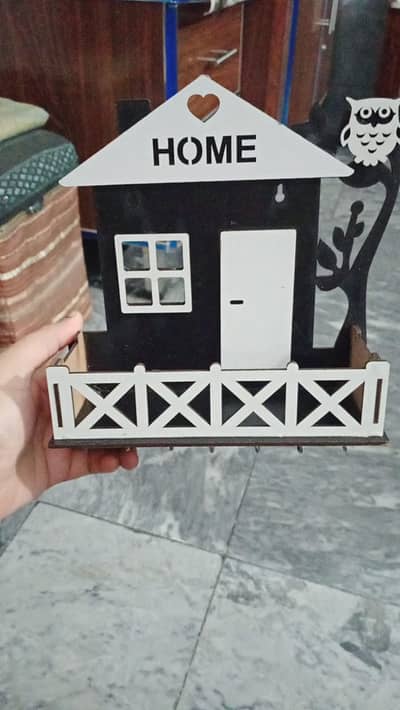 Black Owl House Key Holder with Plant Balcony