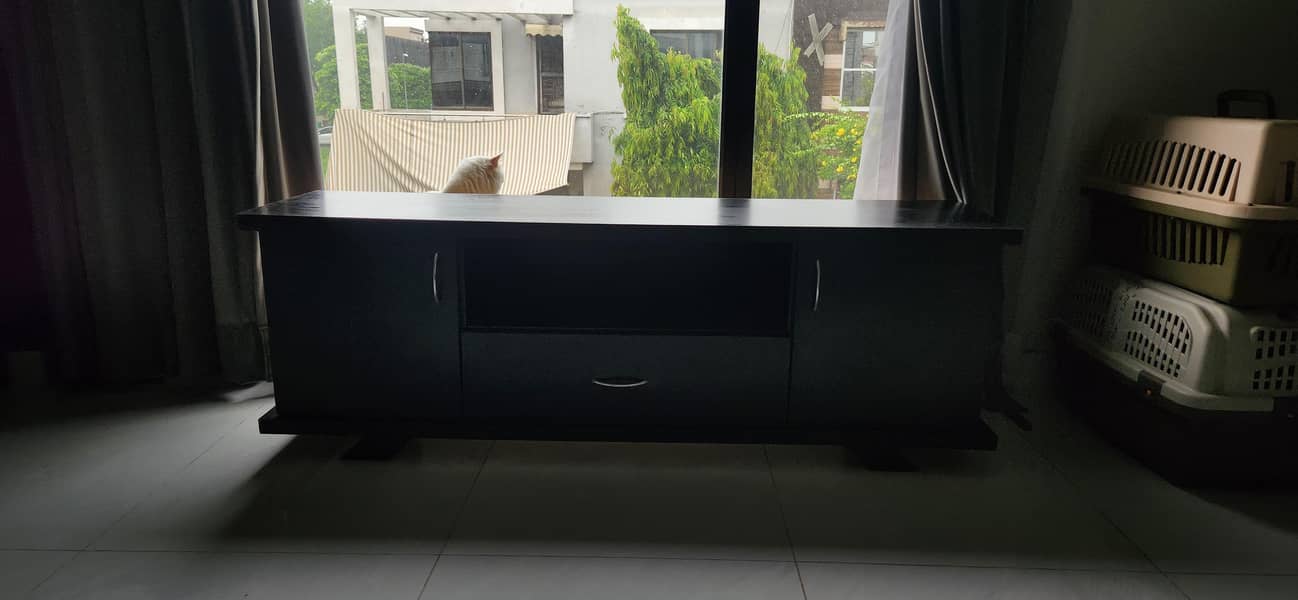 TV console 1