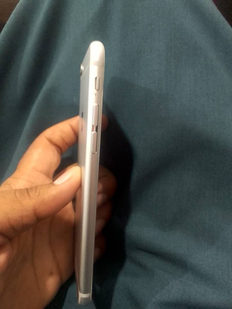 Apple iPhone 6 1
