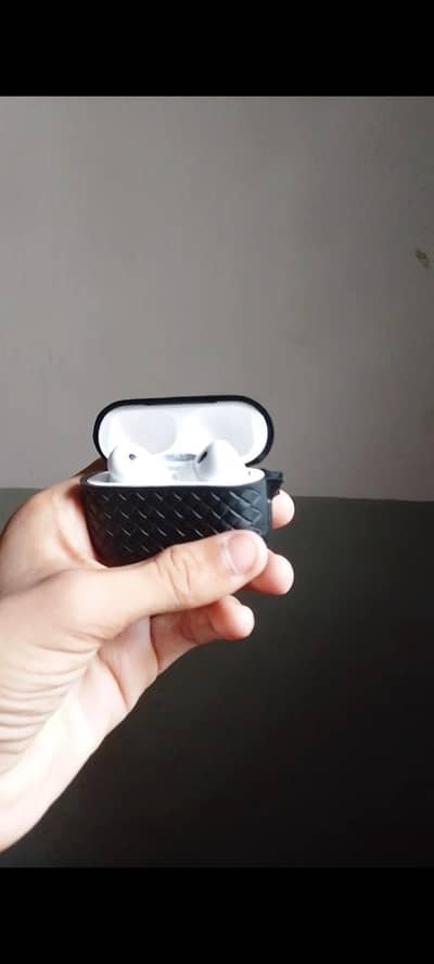 Airpods pro 2 full original only in 1500 with box 1 year warranty 