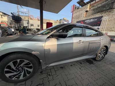 Honda Civic Oriel 1.8 i-VTEC CVT 2017