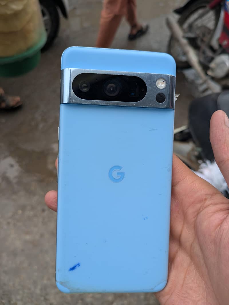 Google Pixel 8 Pro 2
