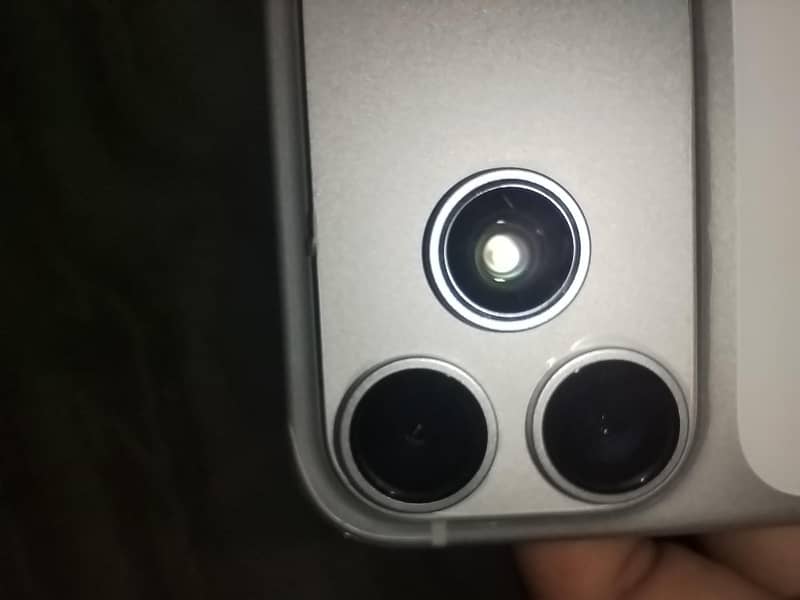 Apple iPhone 17 Pro Max 1