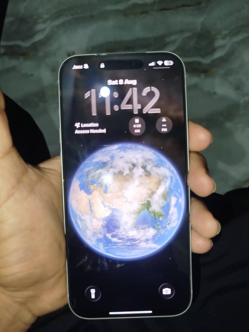 Apple iPhone 17 Pro Max 3