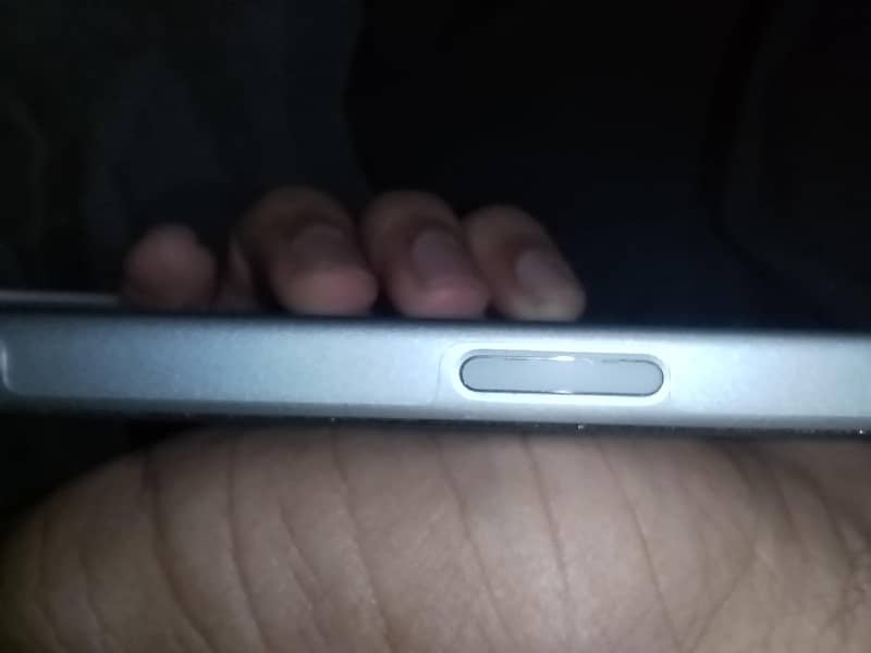 Apple iPhone 17 Pro Max 4
