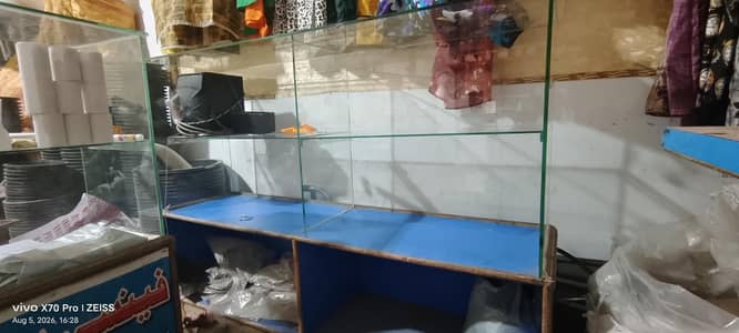 2 glass counter no break no damage best condition best for kiryana etc