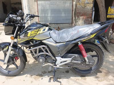 Honda CB 150F black colour 25/26 condition outclass smooth drive