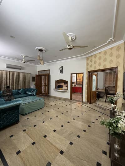 10 Marla House In Central Sabzazar Scheme For Sale