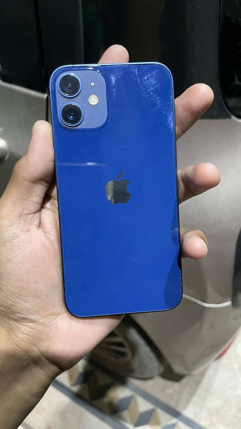 Apple iPhone 12 mini 1