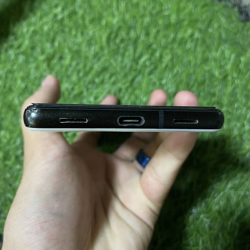 Google Pixel 6a 4