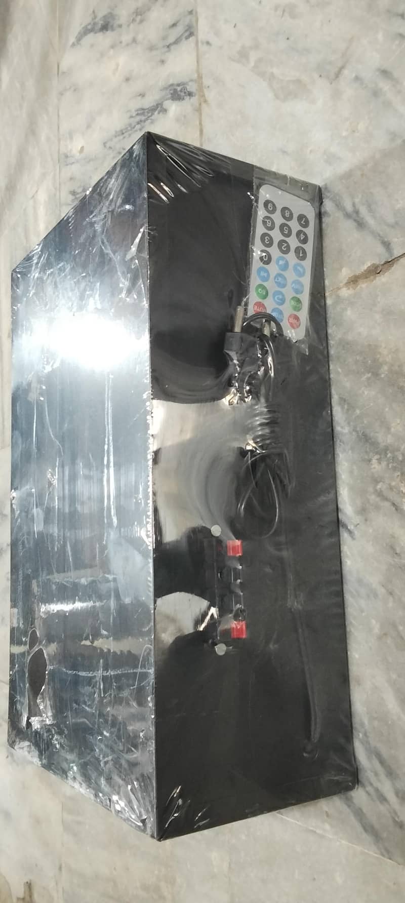 1047 amplifier 1