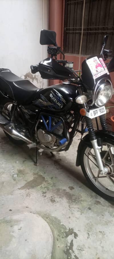 Suzuki GS 150 Se