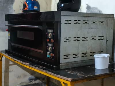 Pizza Oven • 7 Star Oven • Excellent Condition