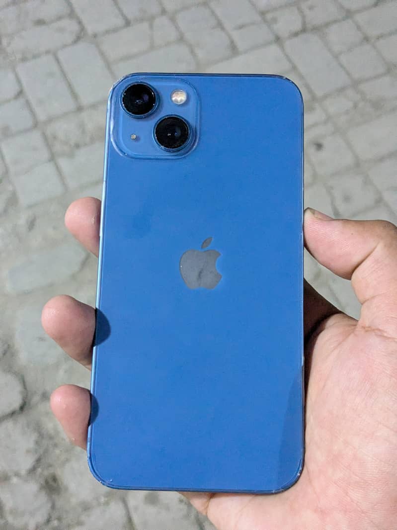 Apple iPhone 13 2