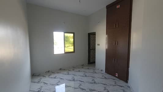 With Roof Leased 2 Bed DD Portion For Sale