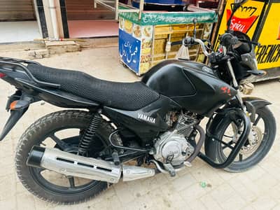 YAMAHA YBR 125