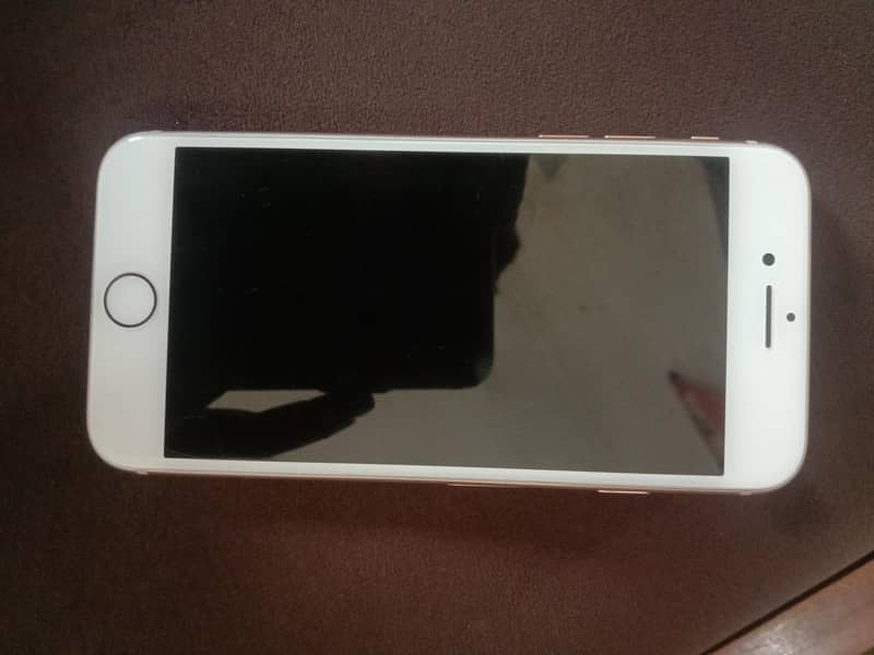 Apple iPhone 8 1