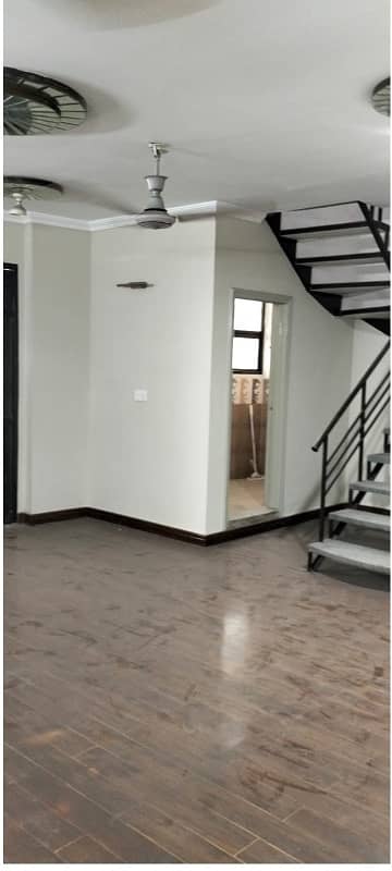 Brand New Office Available For Rent Area 1250 Square Feet Area Corporate Office In Liberty Market Gulberg 3 Lahore