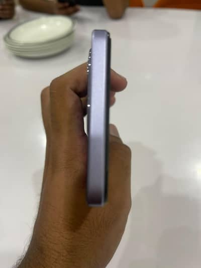 Oppo A5i  20 days gurantee remaining. no open no repair 10/10 condition