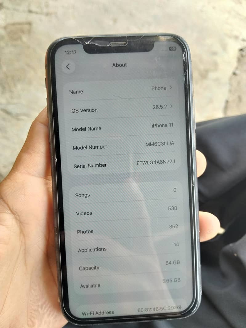 Apple iPhone 11 4
