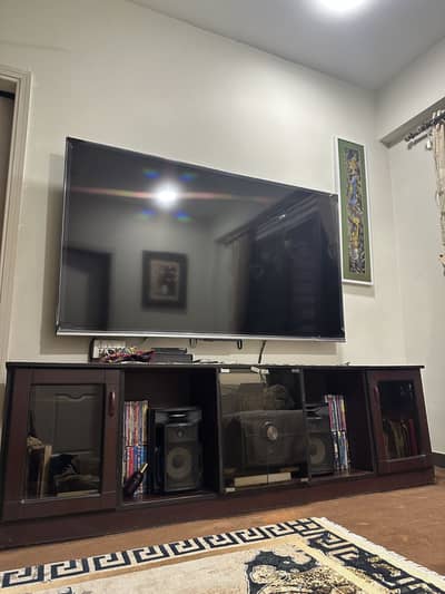 TV / console stand