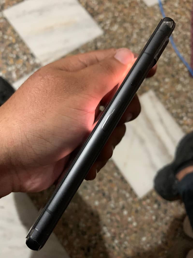 Google Pixel 7a 5