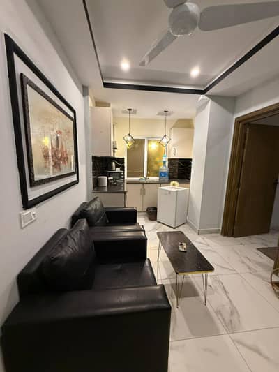 Per day one bedroom available for rent in e11 Islamabad