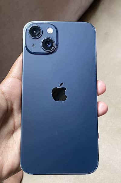 Apple iPhone 13