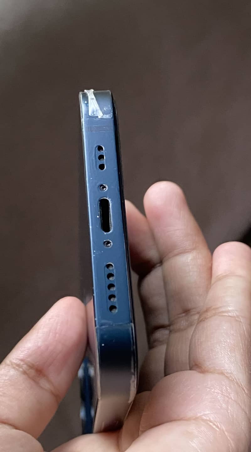 Apple iPhone 13 3