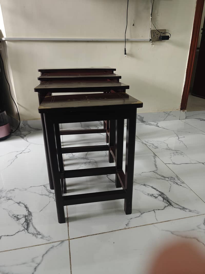 4 PCs Nesting Tables Set 1